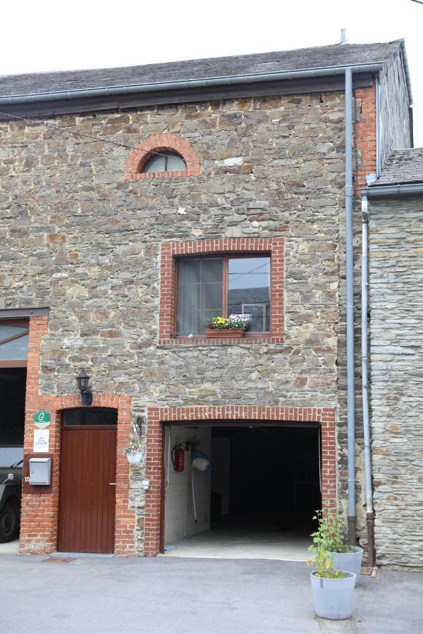 Gite De La Lavandiere A Ucimont Buitenkant foto