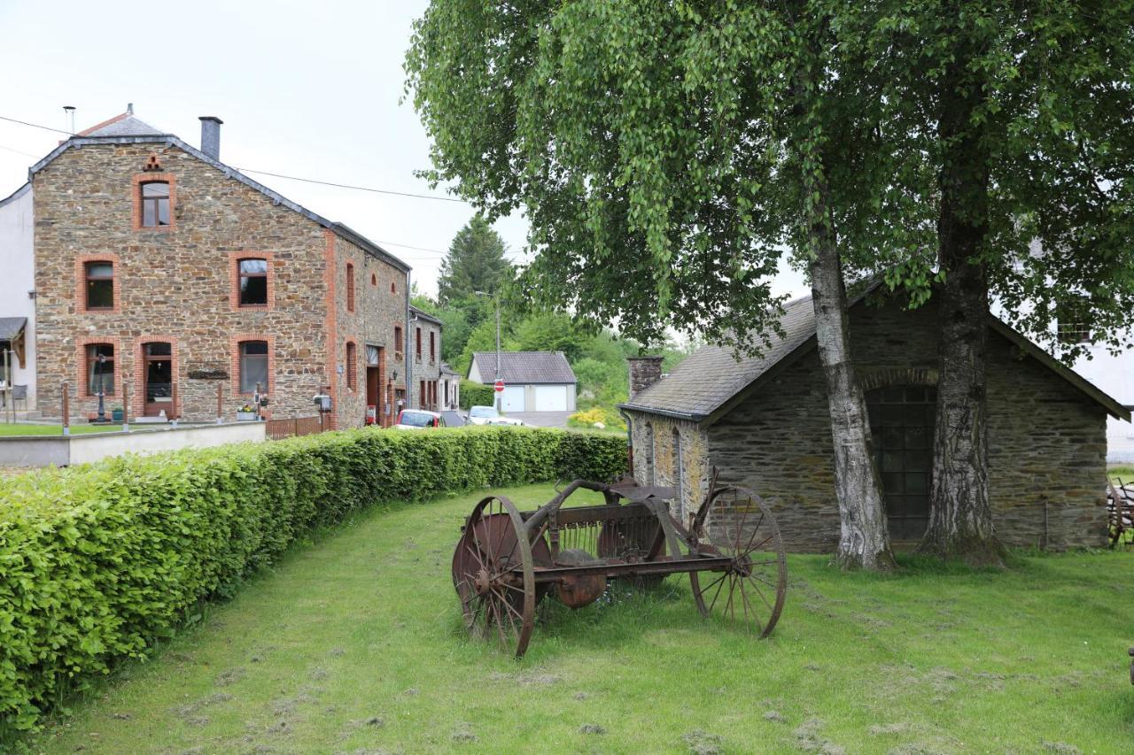 Gite De La Lavandiere A Ucimont Buitenkant foto